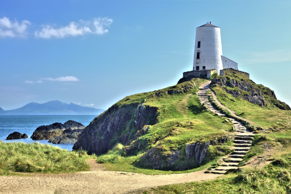 Ynys Llanddwyn Lighthouse