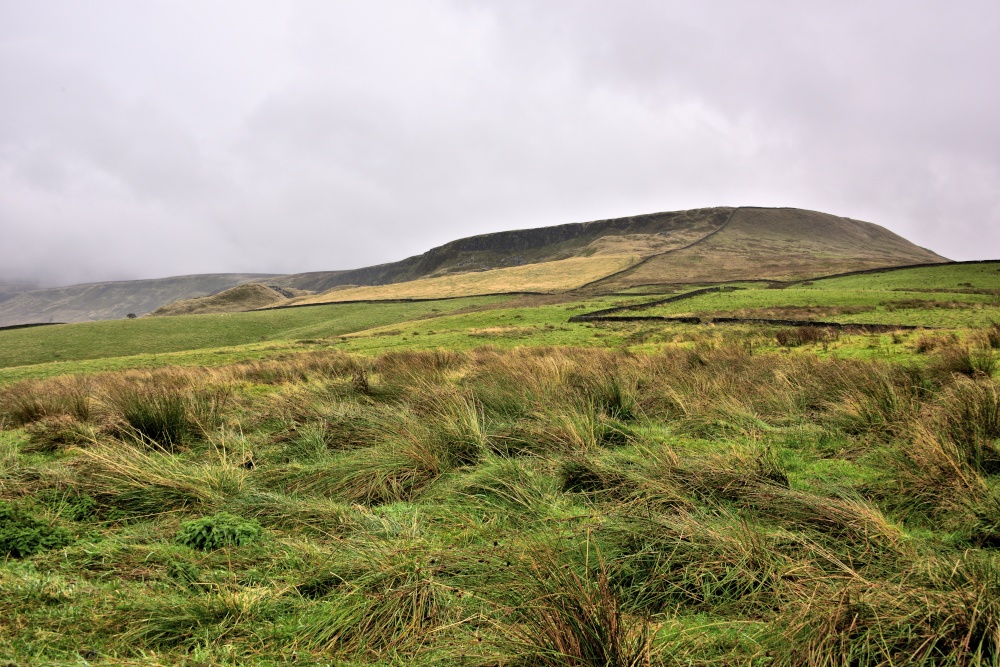 Long Hill from the top of Lesser Lane in the High Peak