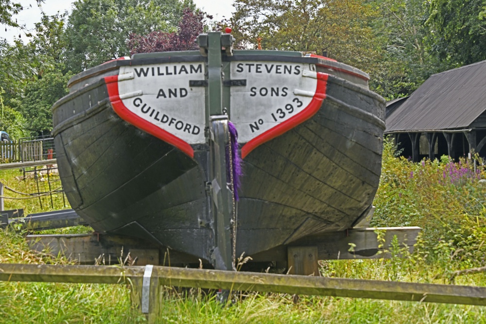 Barge at Dapdune Wharf, Guildford