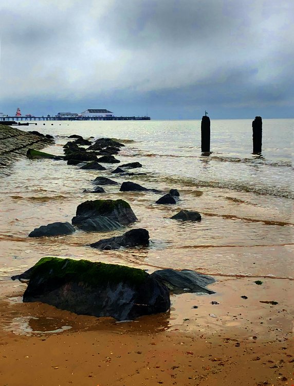 Clacton beach and pier